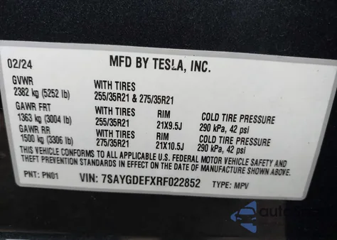 2024 Tesla Model Y Performance Dual Motor All-Wheel Drive z USA, uszkodzony, nr VIN 7SAYGDEFXRF022852